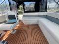 Rinker 300 Fiesta Vee