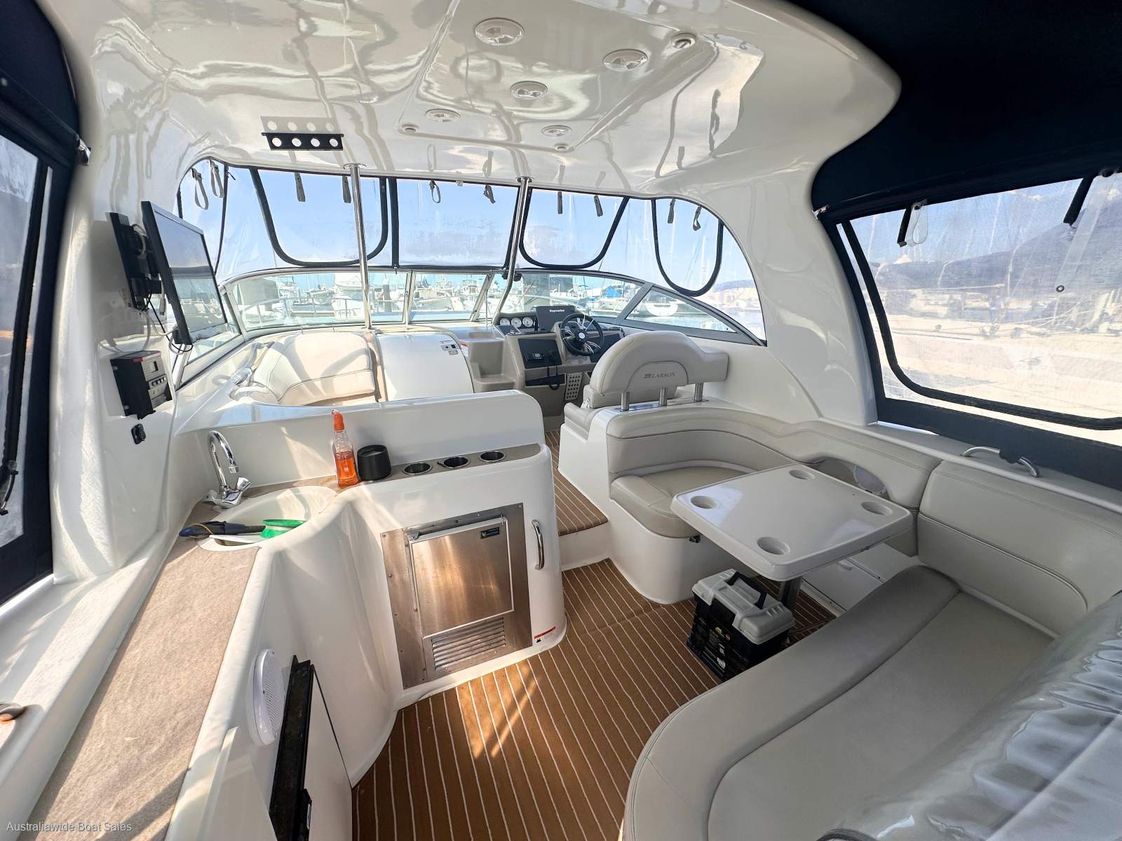 Larson Cabrio 350