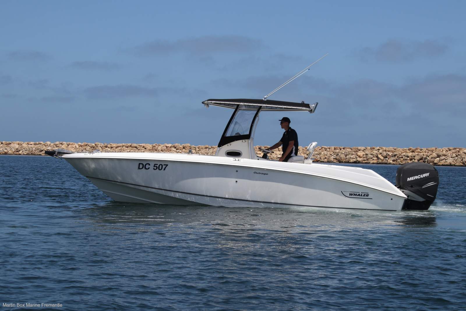 Boston Whaler 270 Outrage In Immaculate Condition