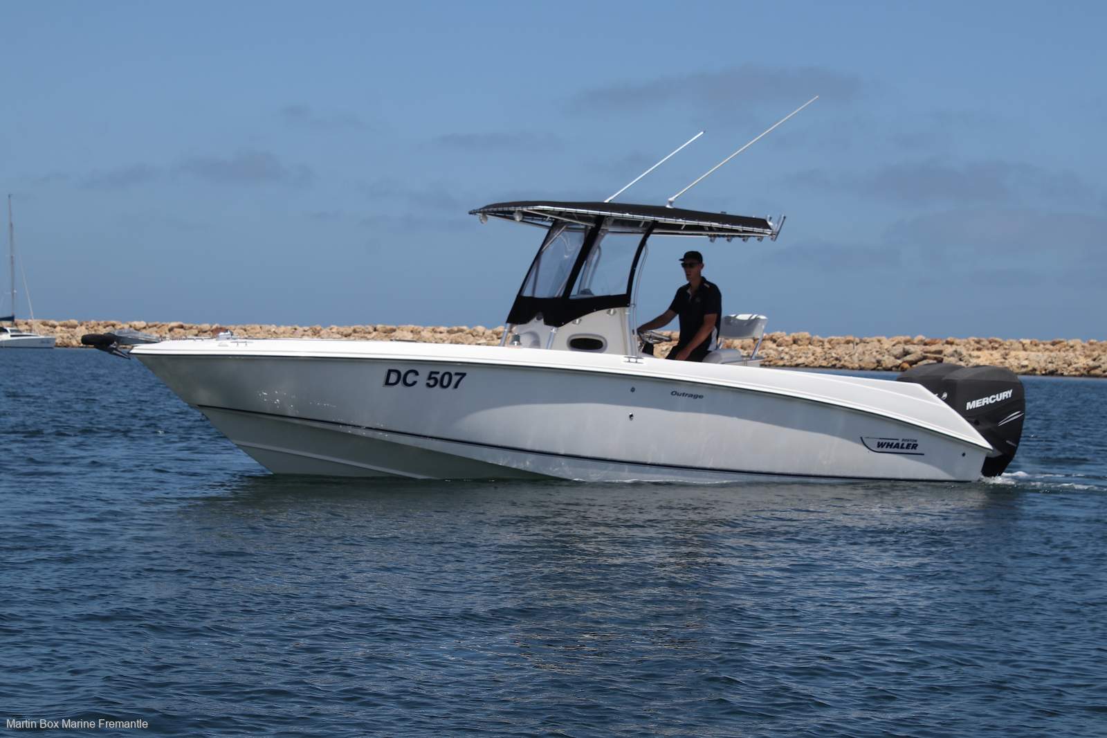 Boston Whaler 270 Outrage In Immaculate Condition