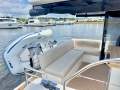 Sealine C330 enclosed hardtop cruiser