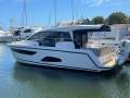 Sealine C330 enclosed hardtop cruiser