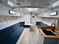 Horizon 39:view from companionway
