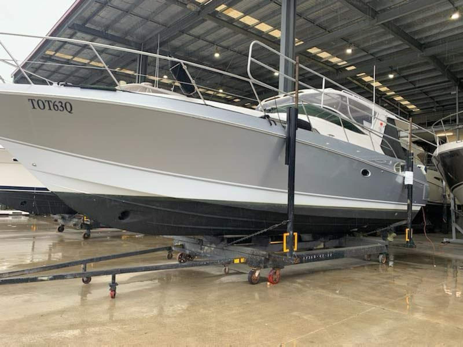 Riviera M400 Sports Cruiser