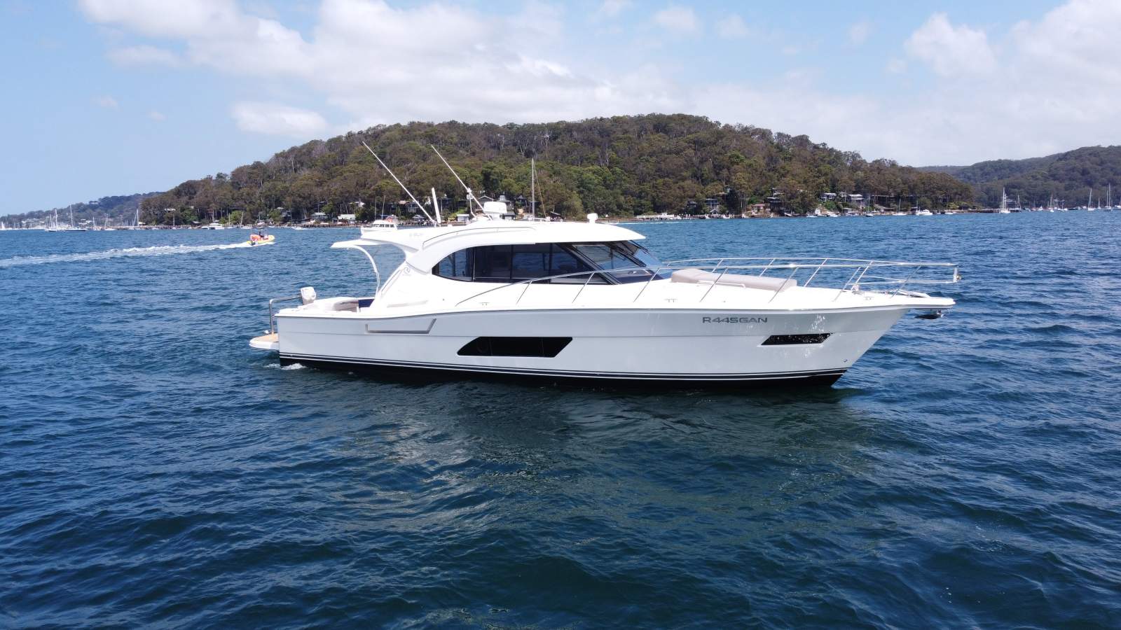 Riviera 445 SUV