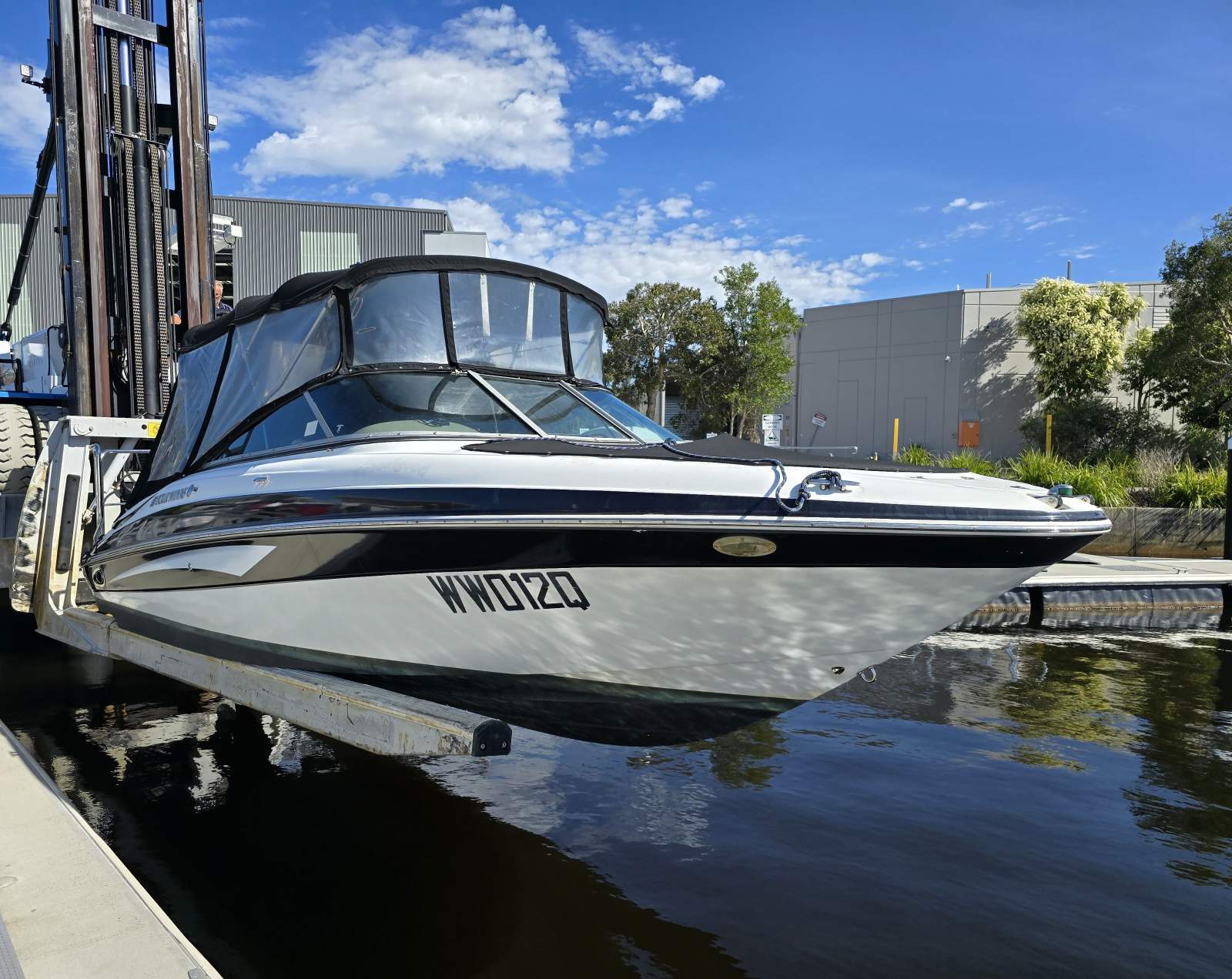 Four Winns Horizon 230 Bowrider