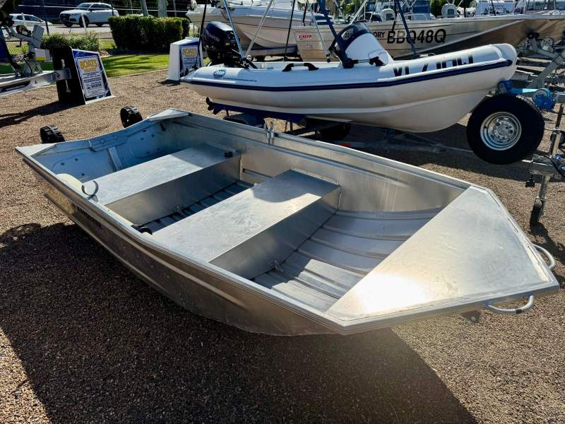 Quintrex 320 Wanderer