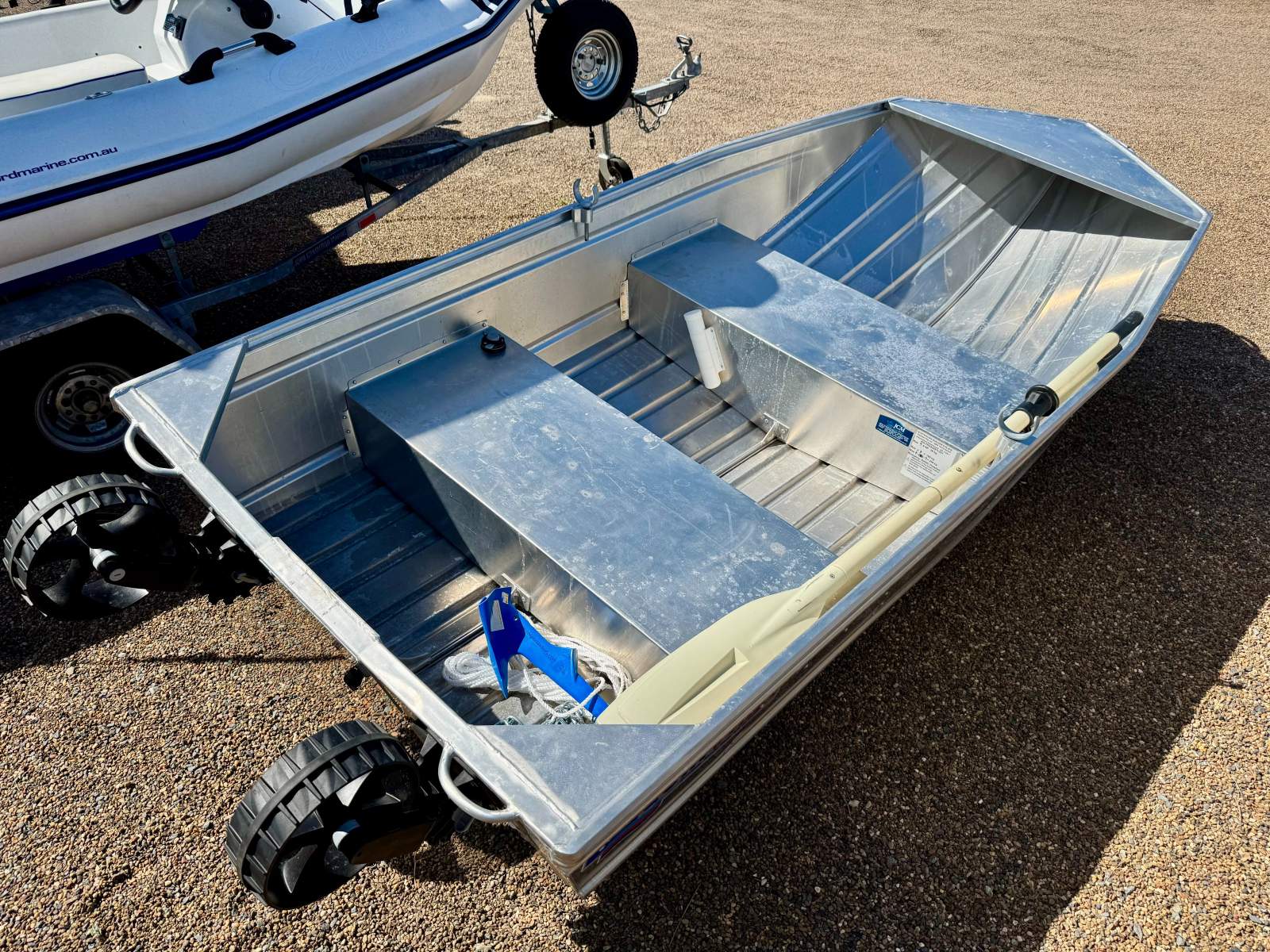 Quintrex 320 Wanderer