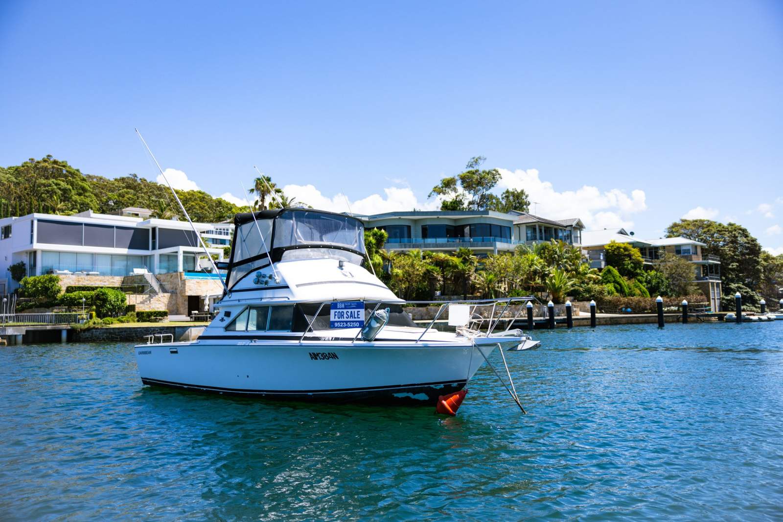 Bertram 28 Flybridge