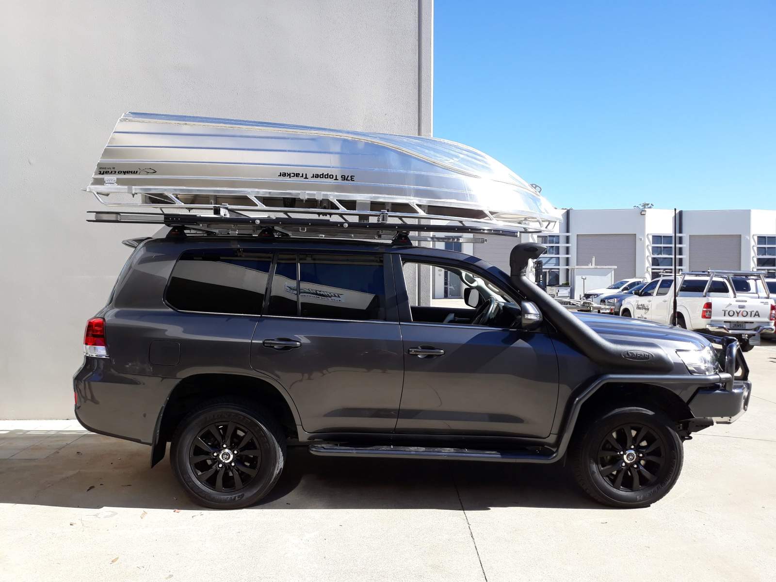 New Makocraft 376 Topper Tracker