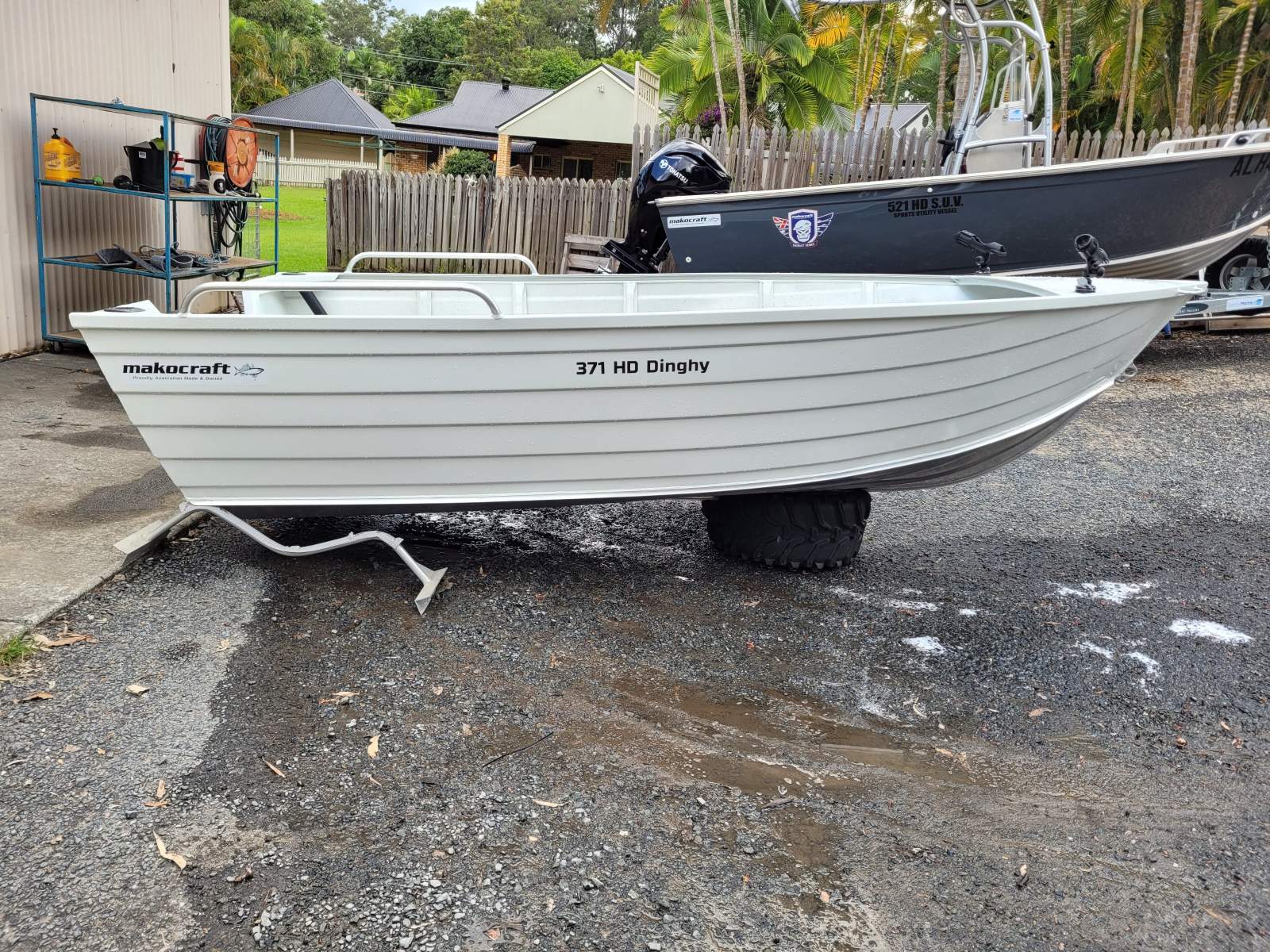 New Makocraft 371 HD Dinghy