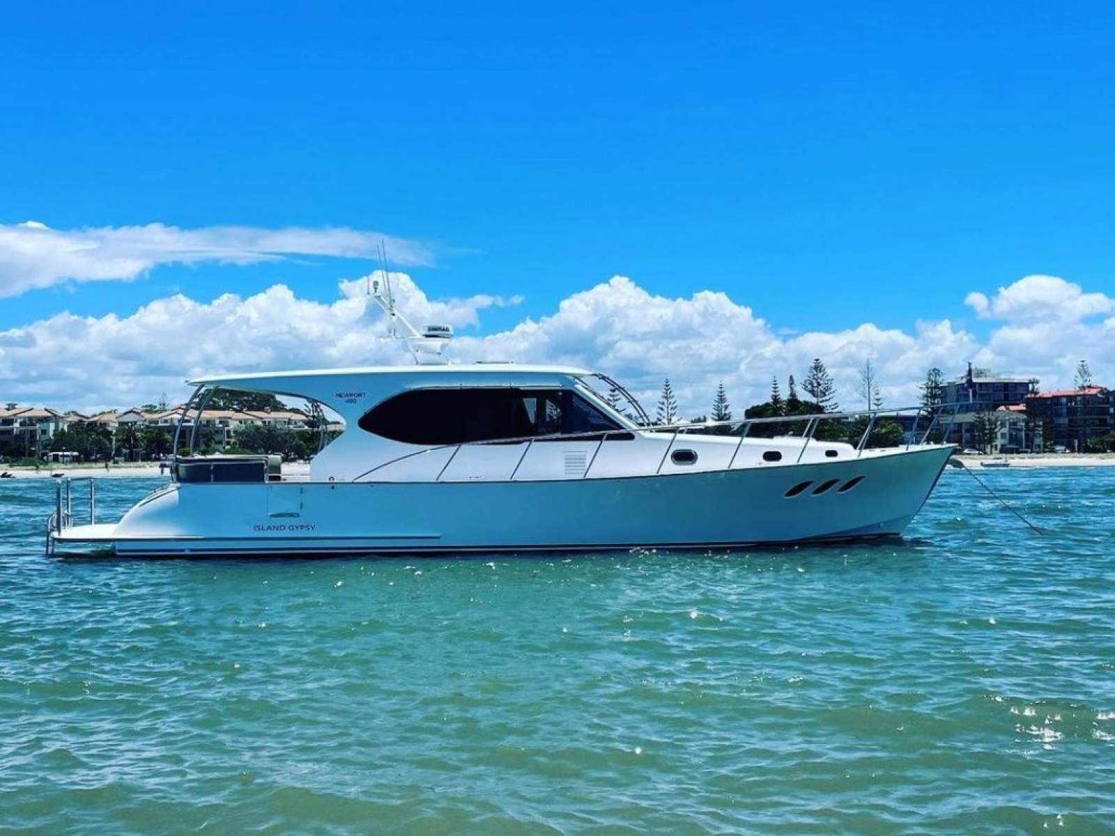 Island Gypsy Newport 460 Classic Elegance & Modern Performance