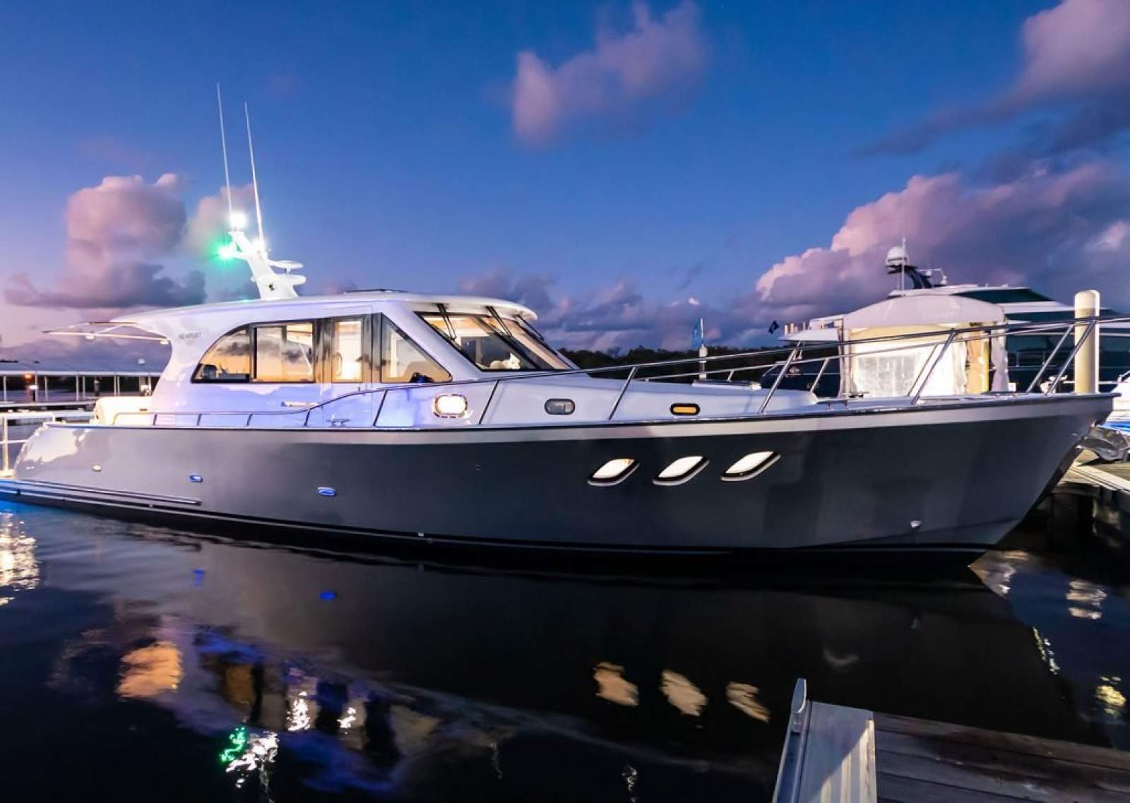 Island Gypsy Newport 460 Classic Elegance & Modern Performance