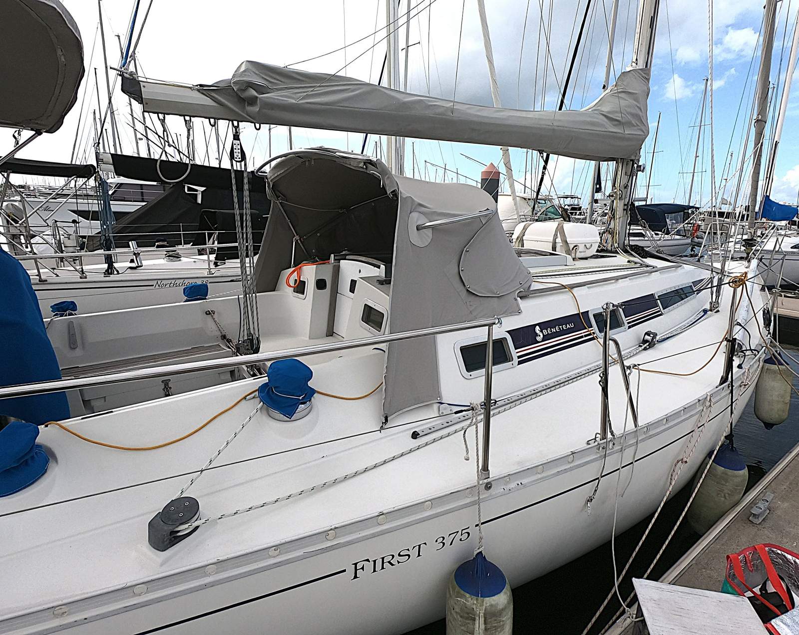 Beneteau First 375