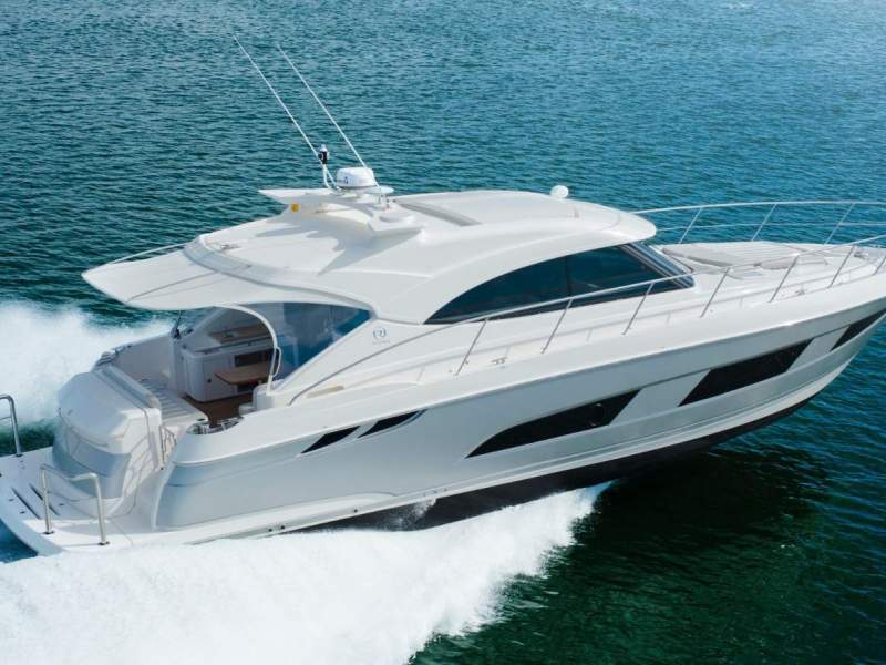 Riviera 4800 Sport Yacht