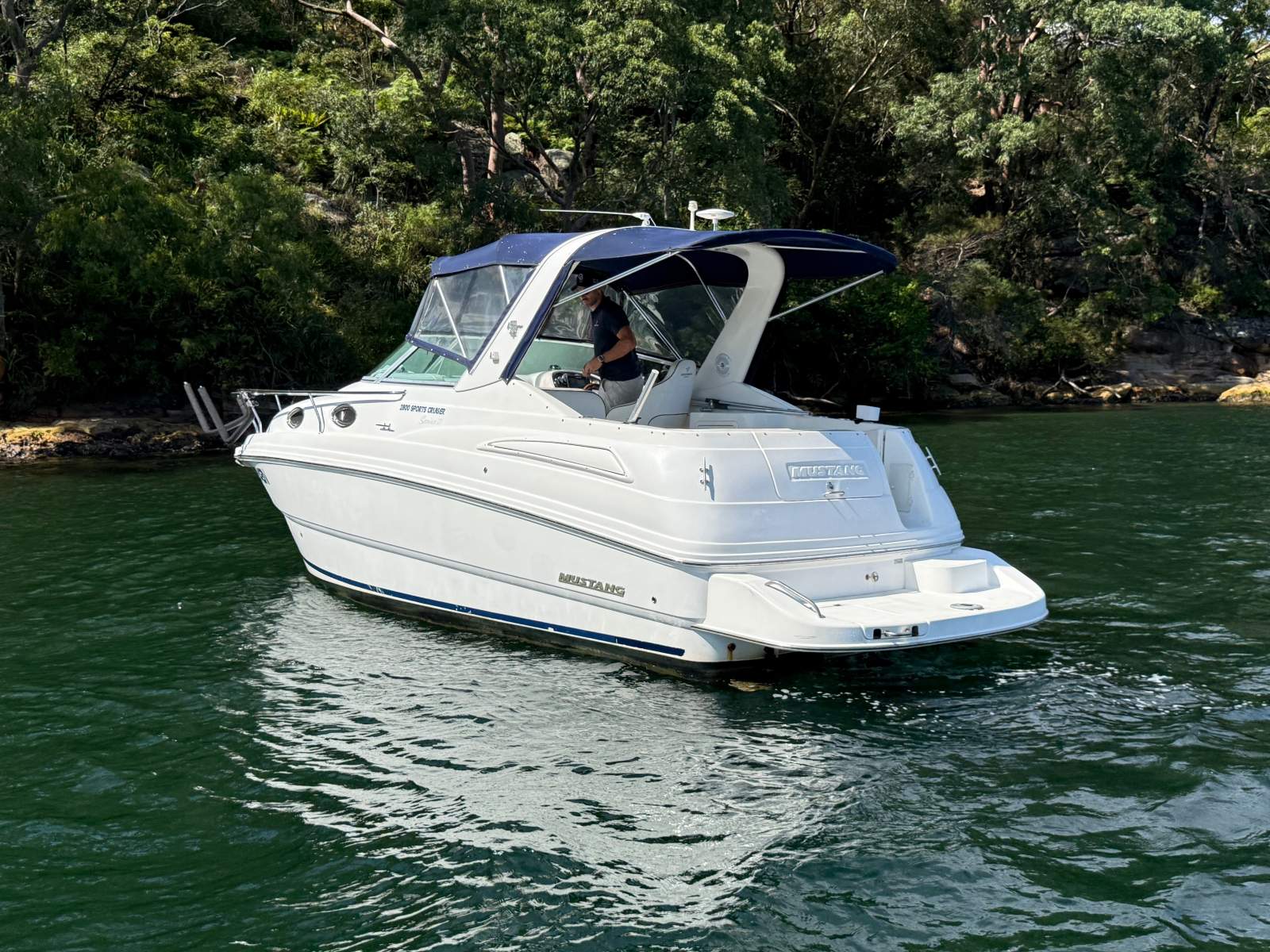 Mustang 2800 SportsCruiser Series III