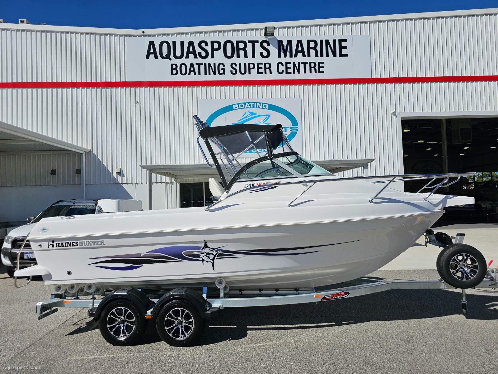 New Haines Hunter 595 Offshore