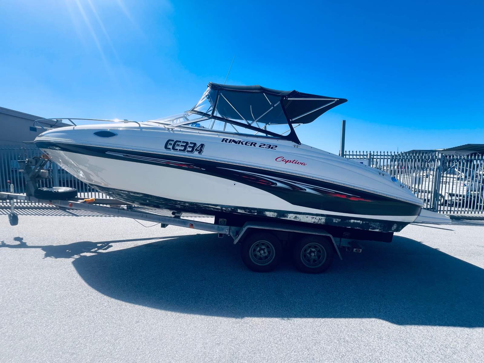 Rinker 232 Captiva