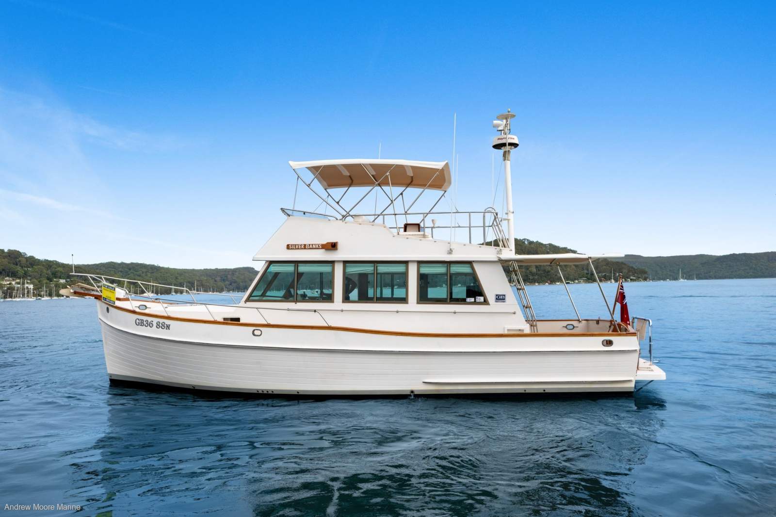 Grand Banks 36 Flybridge Cruiser