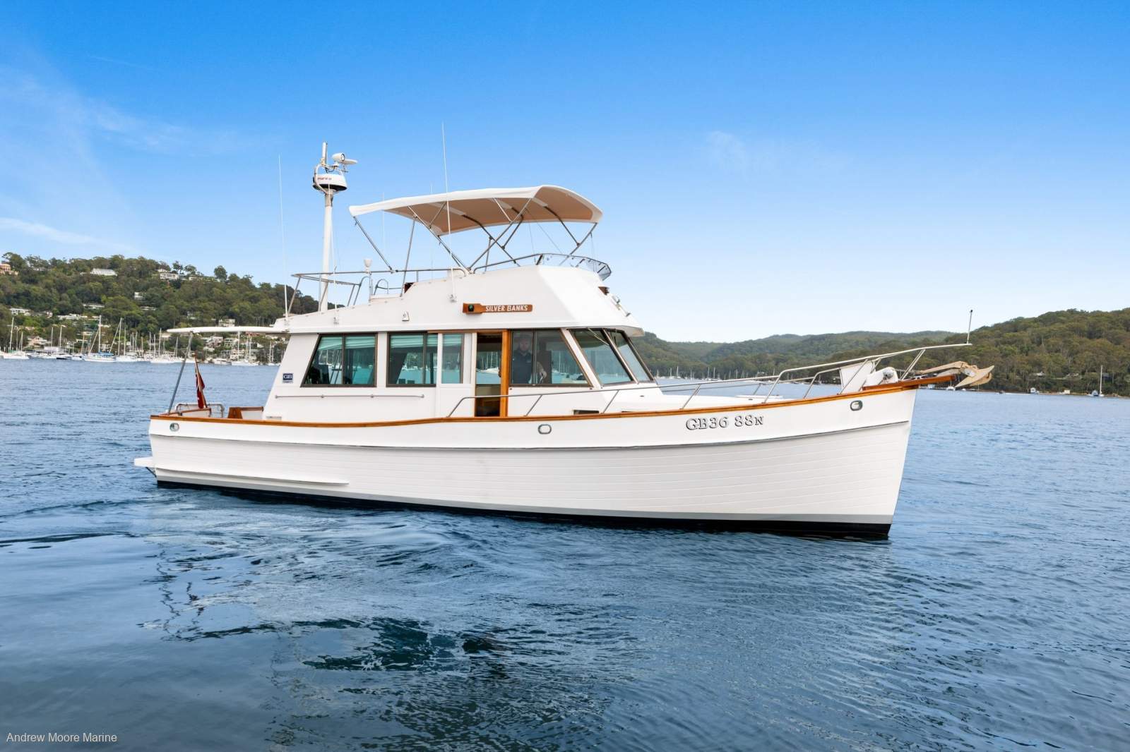 Grand Banks 36 Flybridge Cruiser
