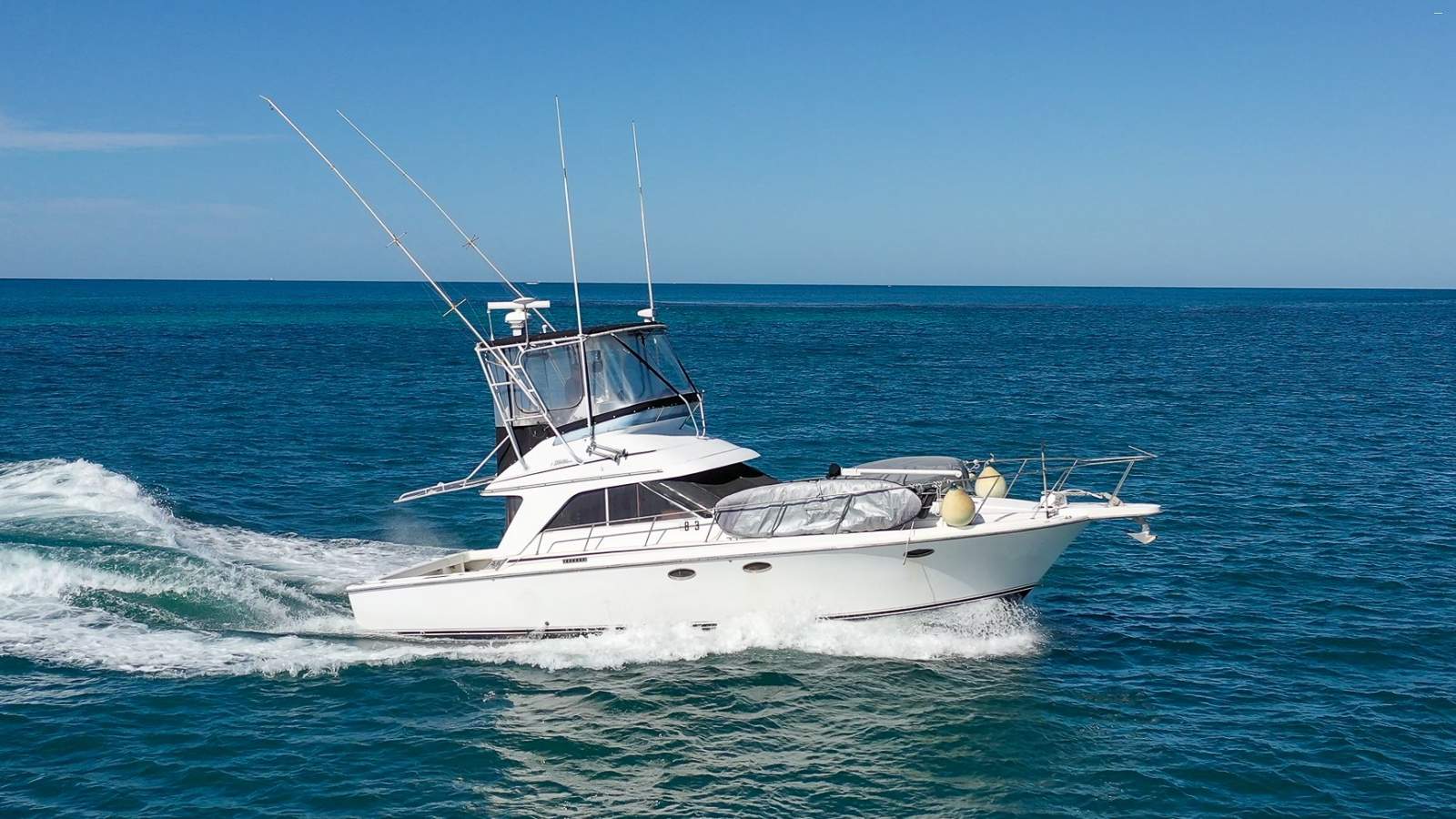 Trojan 40 Flybridge Cruiser