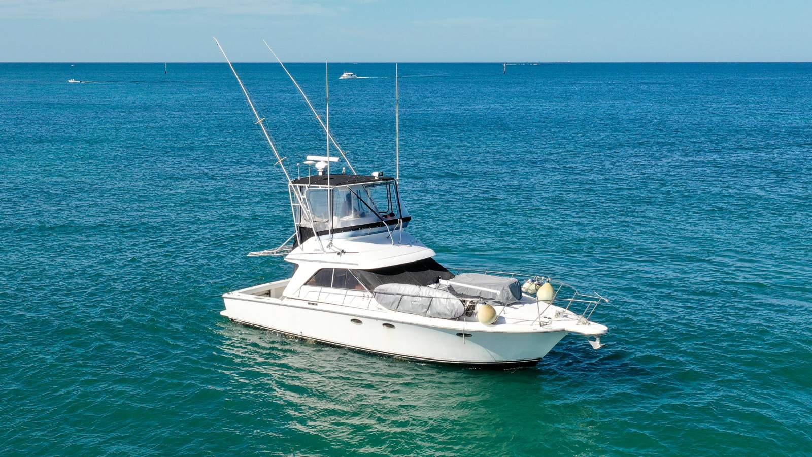 Trojan 40 Flybridge Cruiser