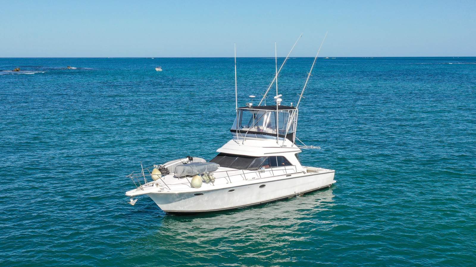 Trojan 40 Flybridge Cruiser