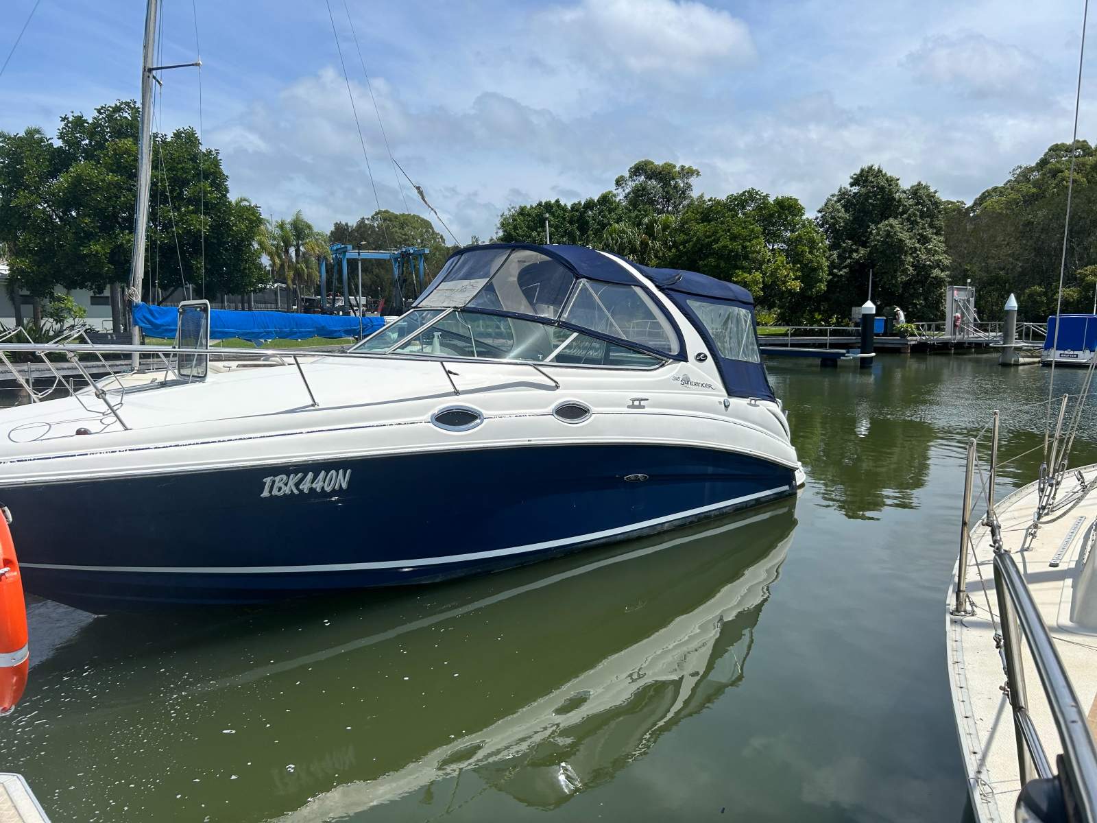 Sea Ray 315 Sundancer
