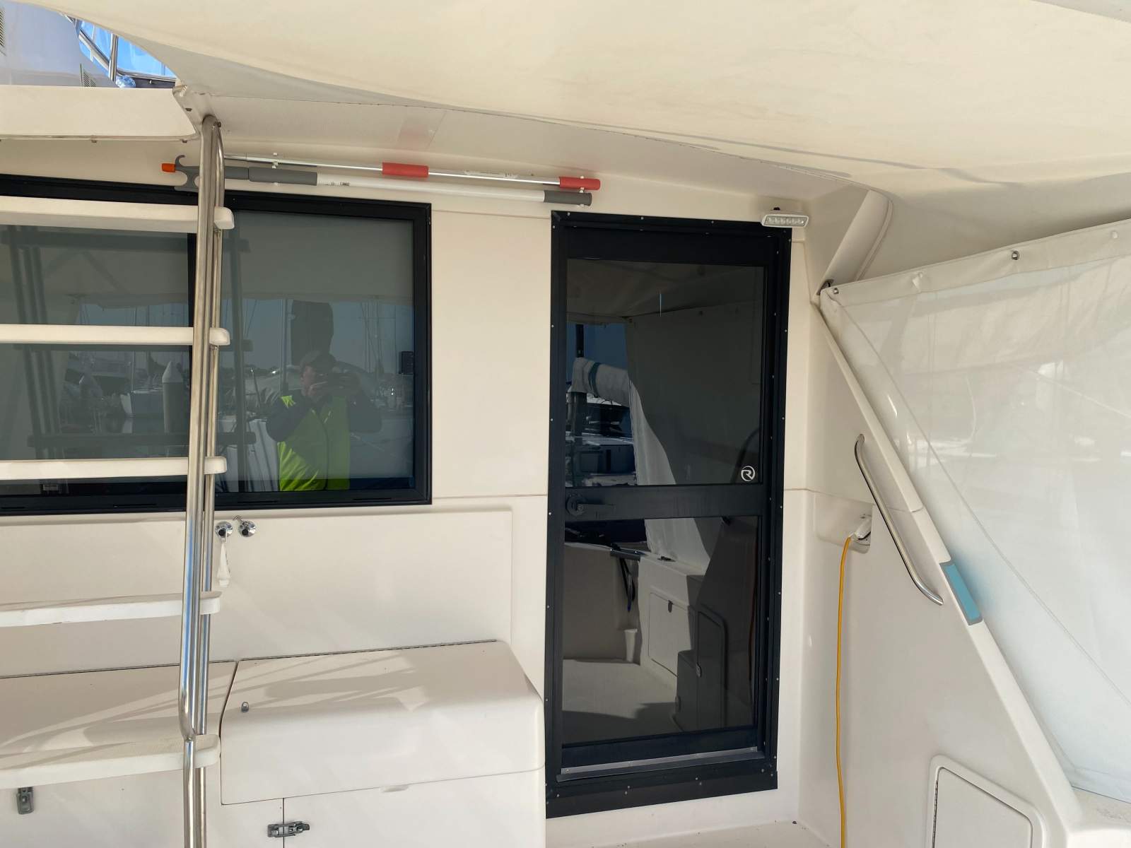 THERAPY Riviera 36 Flybridge Boat Brokers of Tasmania