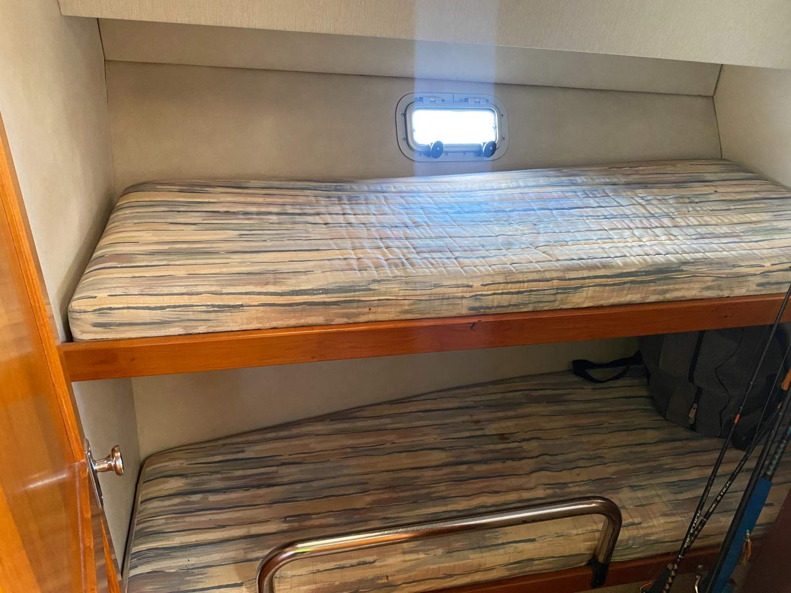 THERAPY Riviera 36 Flybridge Boat Brokers of Tasmania