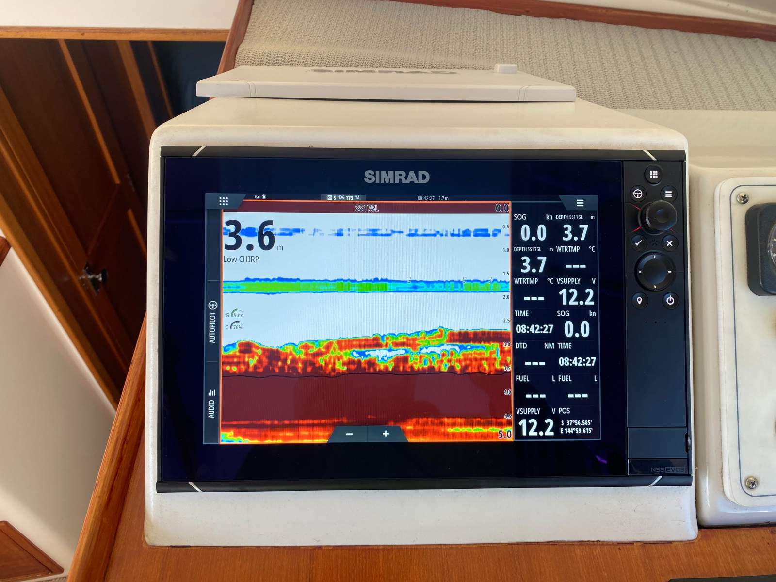THERAPY Riviera 36 Flybridge Boat Brokers of Tasmania