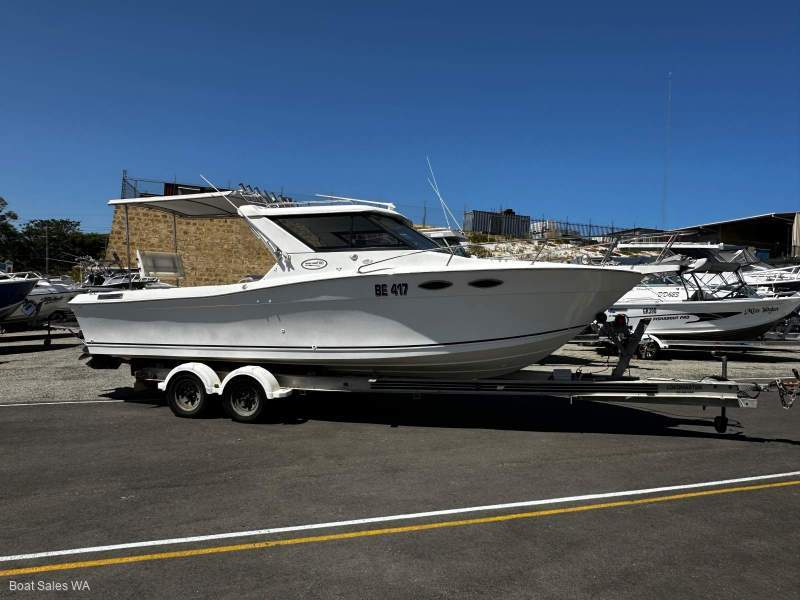 Sportcraft 252 Hardtop 350 MAG MERCRUISER MOTOR