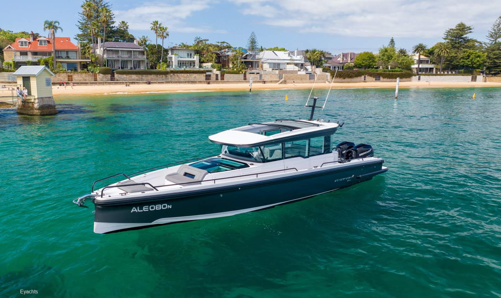 Axopar 37 Cross Cabin