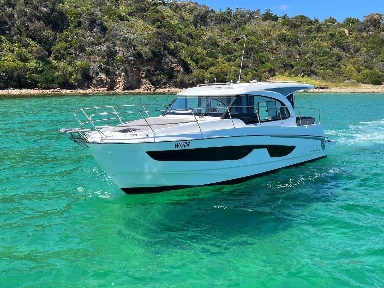 Beneteau Antares 11