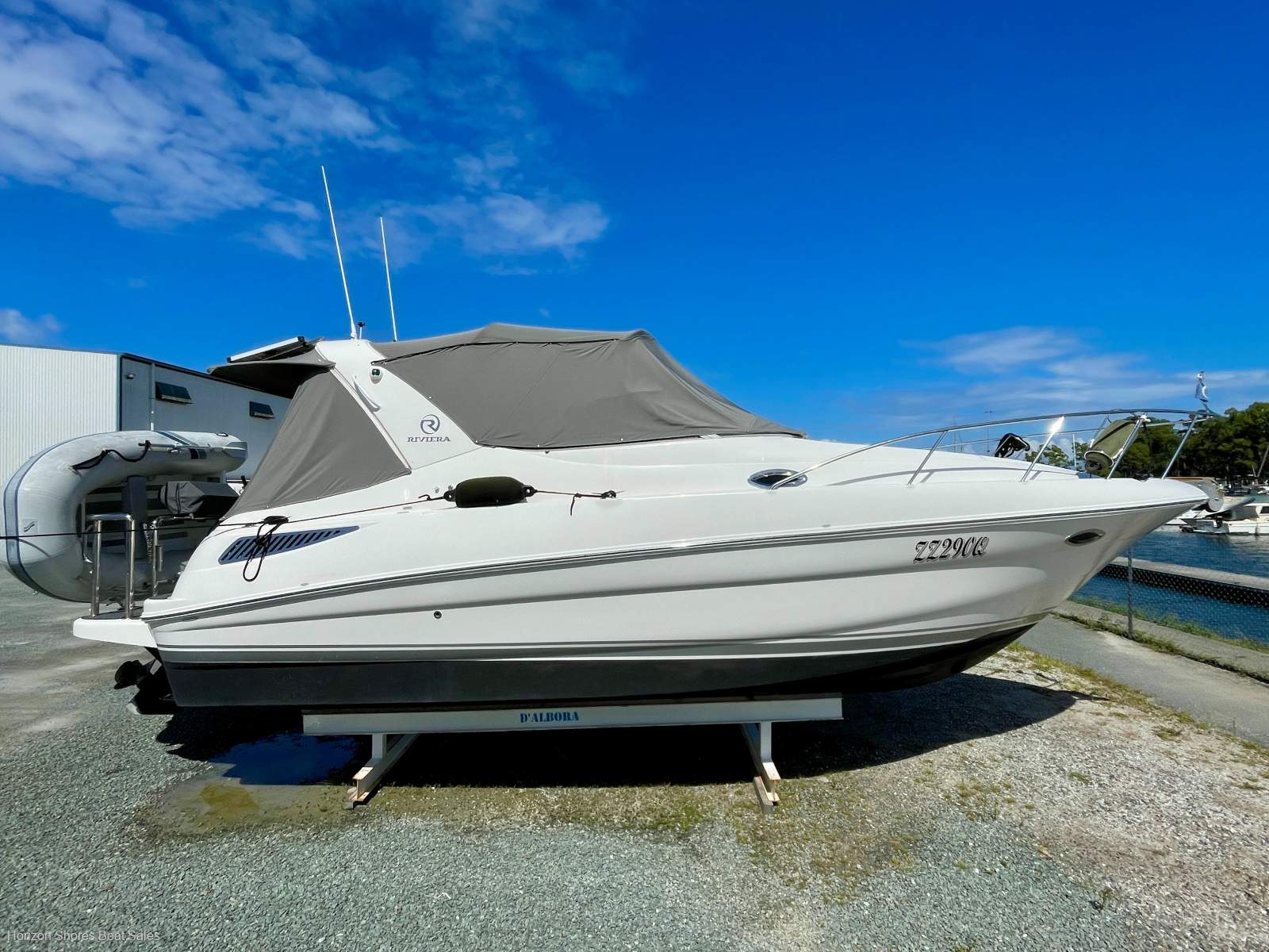 Riviera M290 Sports Cruiser