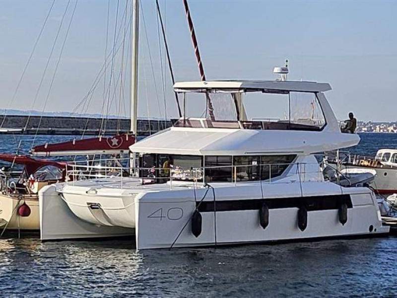 Leopard Catamarans 40