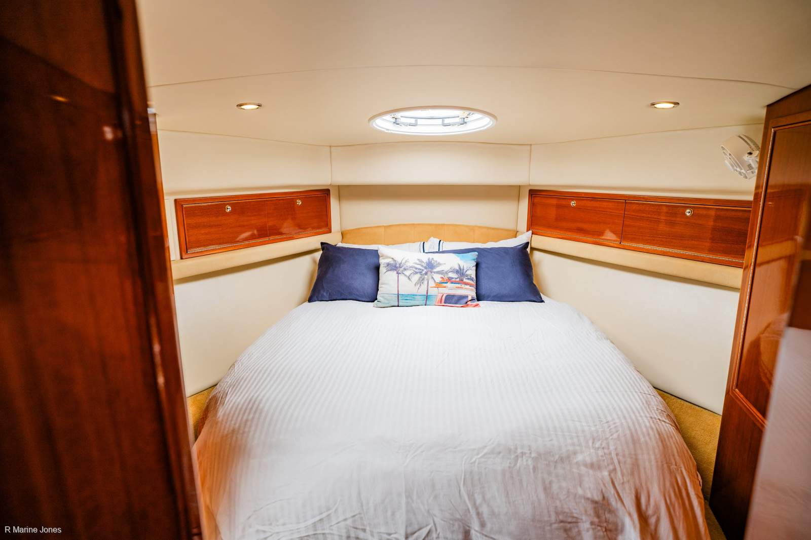 Riviera 42 Open Flybridge