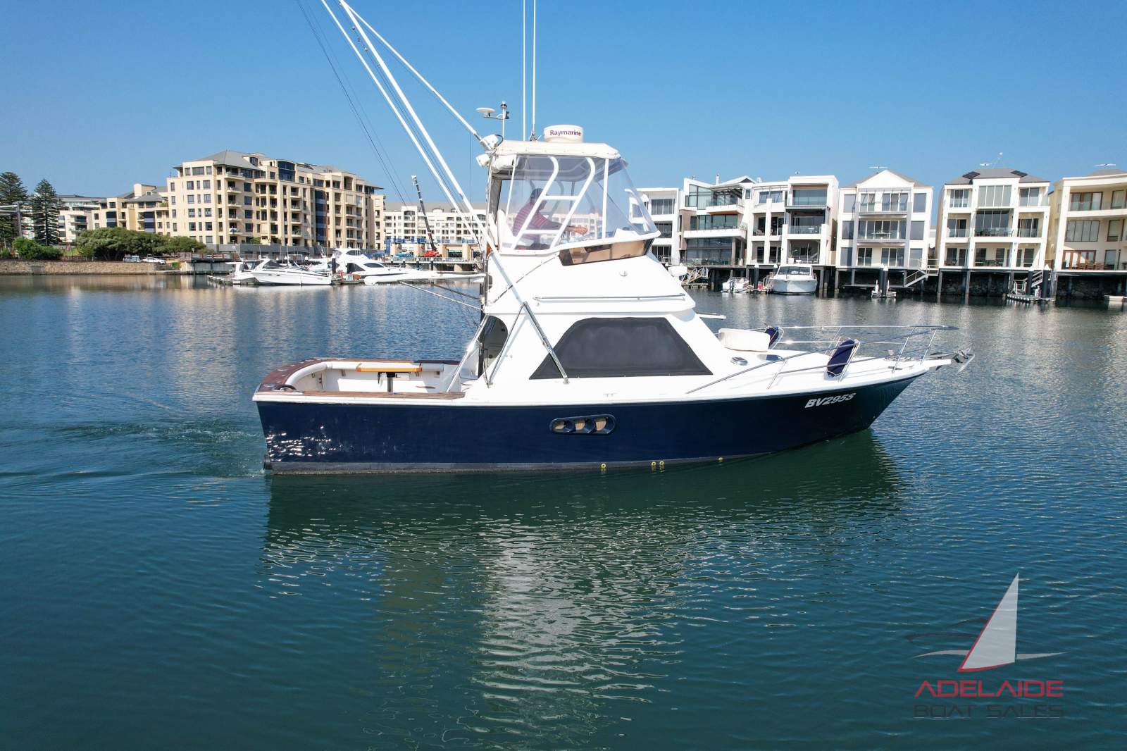 Black Watch 30 Fly bridge