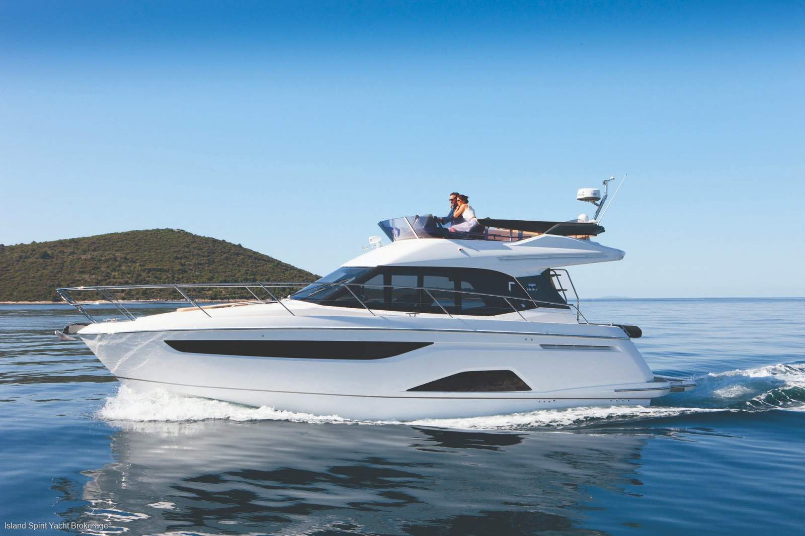 Bavaria R40 Fly or Coupe