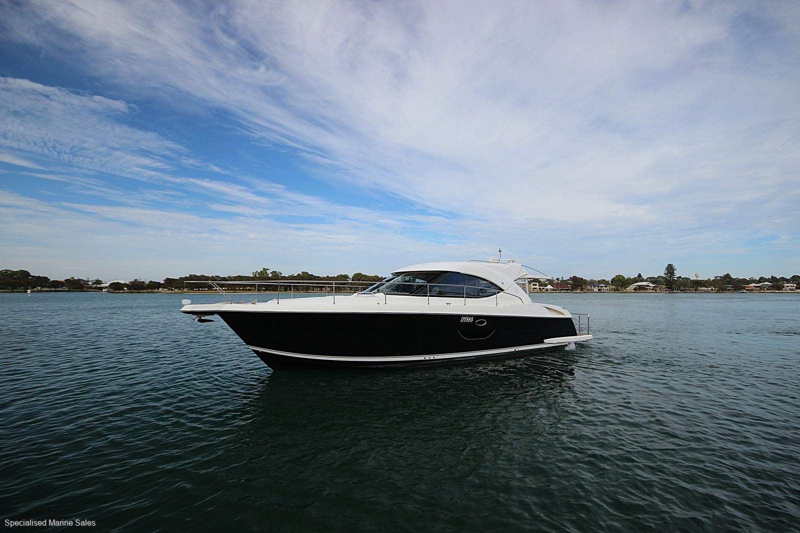 Riviera 4400 Sport Yacht *** THIS ONE WONT LAST *** $669,000 ***