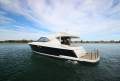 Riviera 4400 Sport Yacht *** THIS ONE WONT LAST *** $669,000 ***