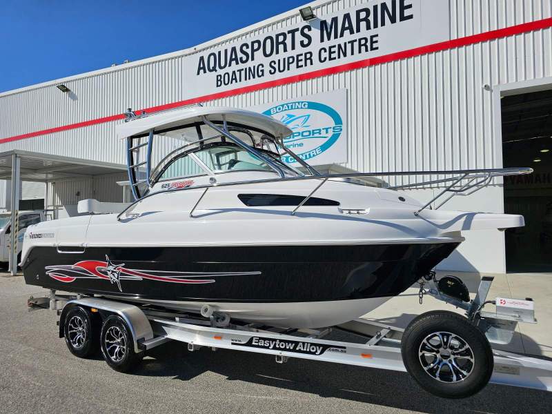Haines Hunter 625 Offshore Hard Top