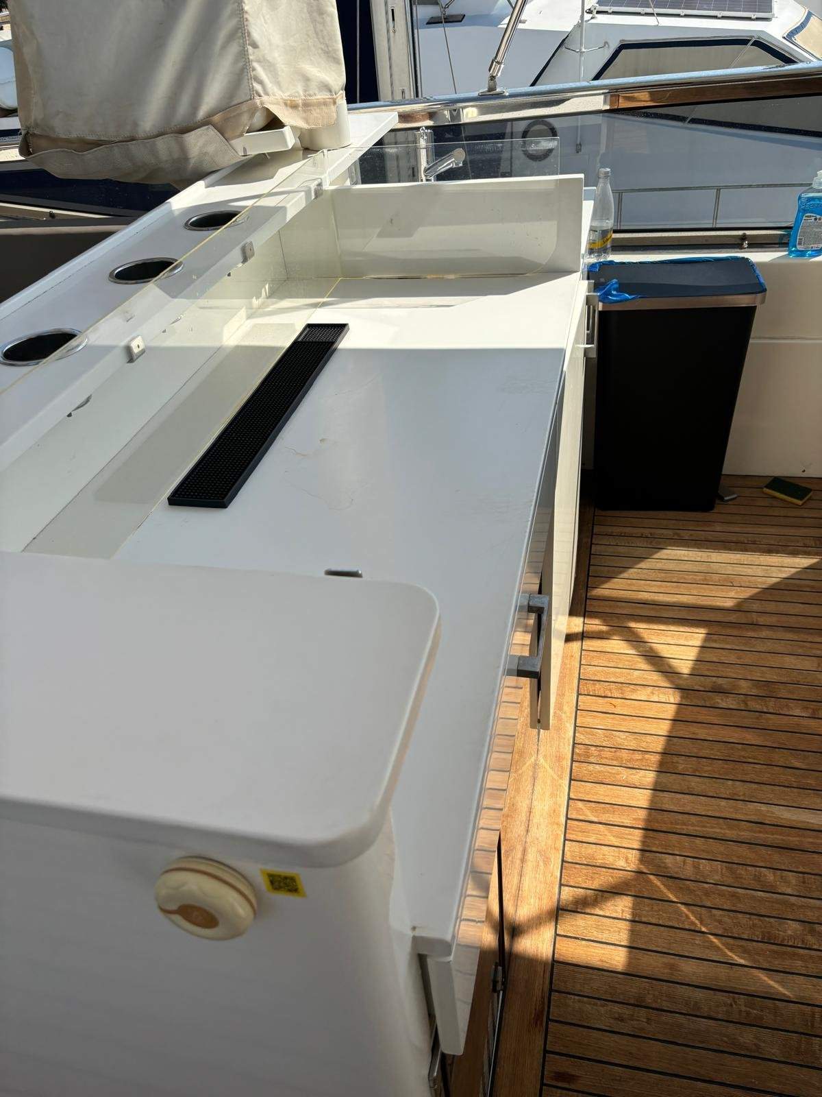 Leopard Motor Yachts Cantieri Navali Arno Leopard 26 Fly
