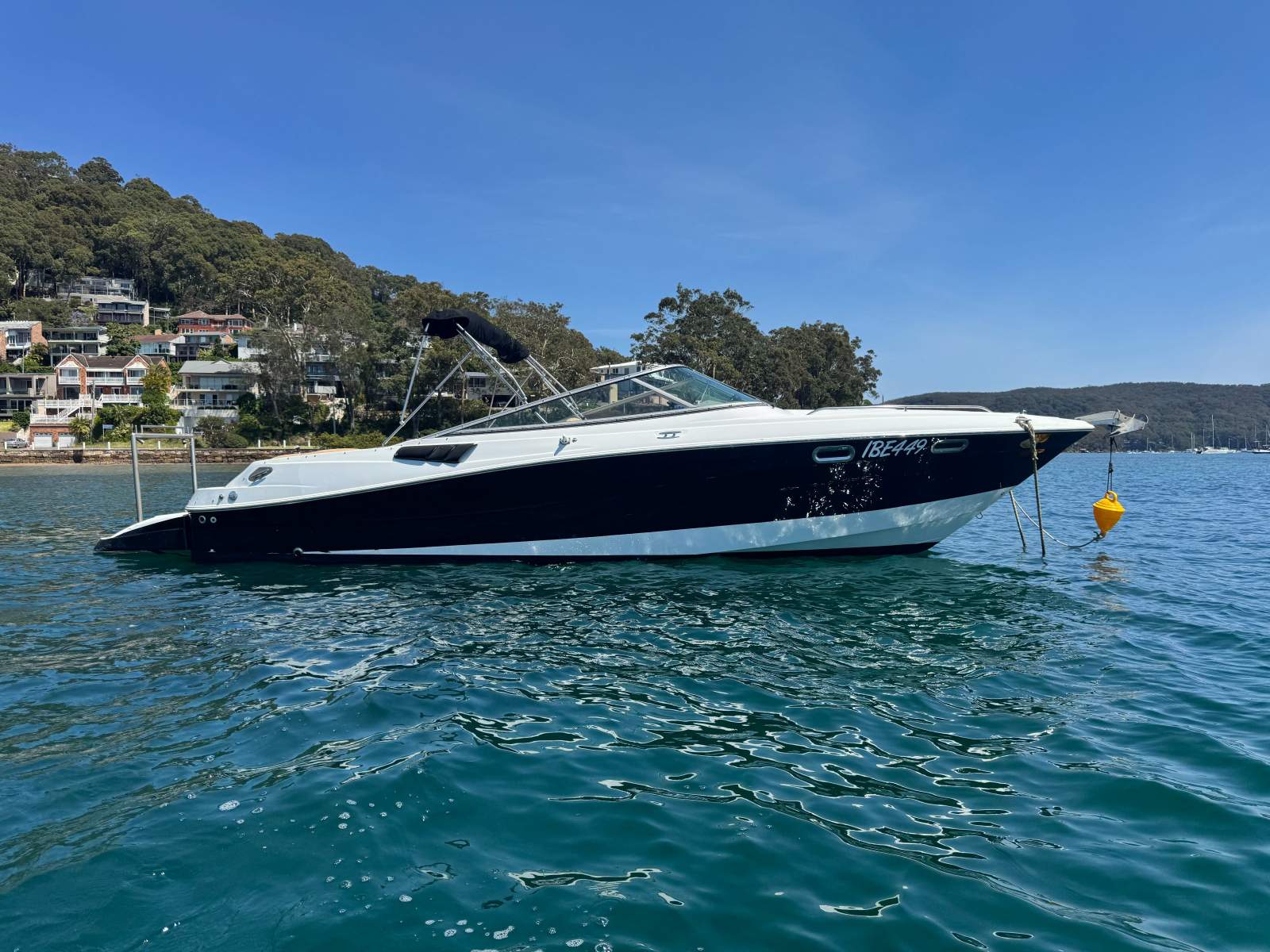 Four Winns Sundowner 285 Twin Engine Mercruiser Bravos