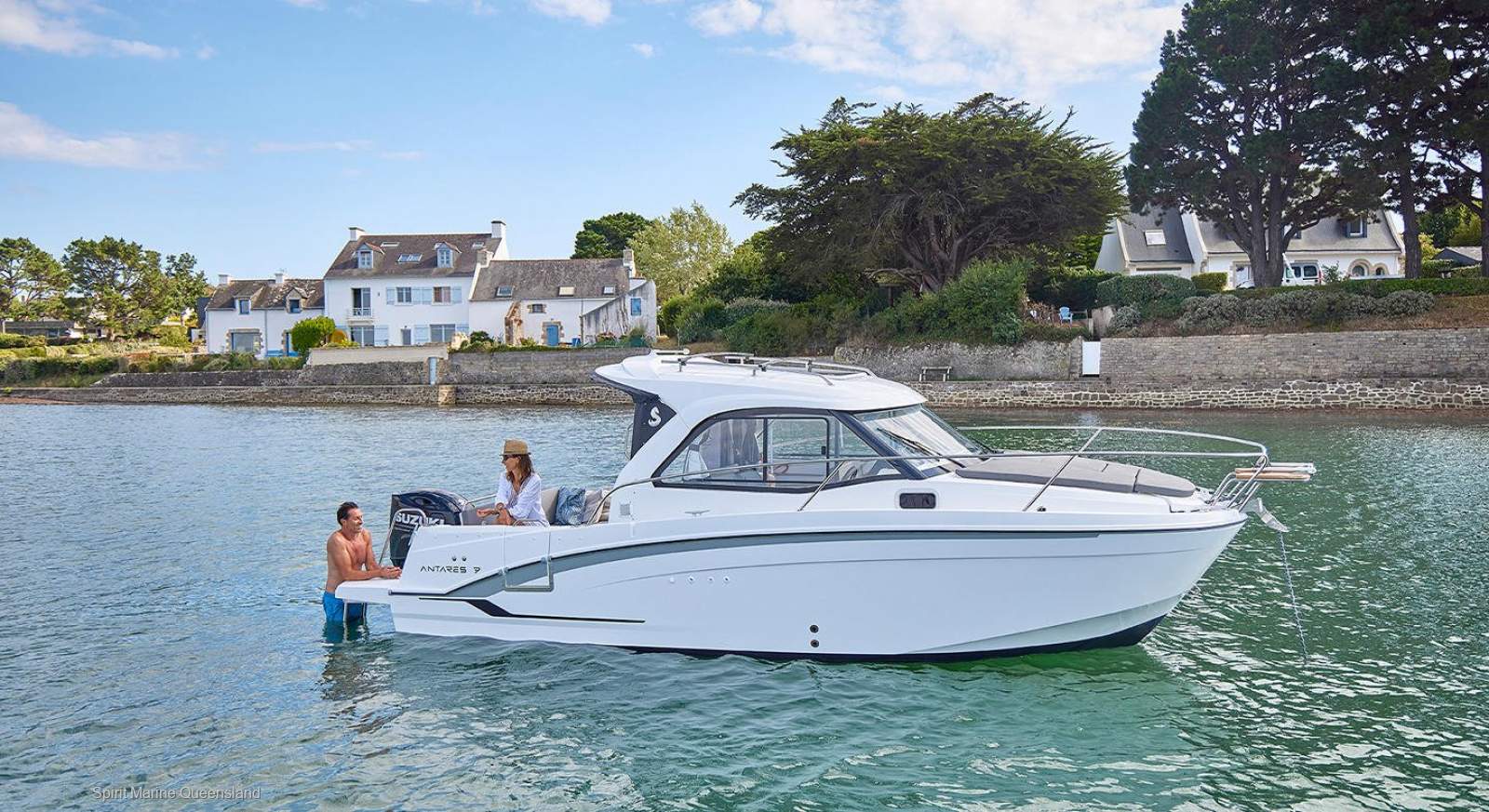 Beneteau Antares 7 v2 Cruising