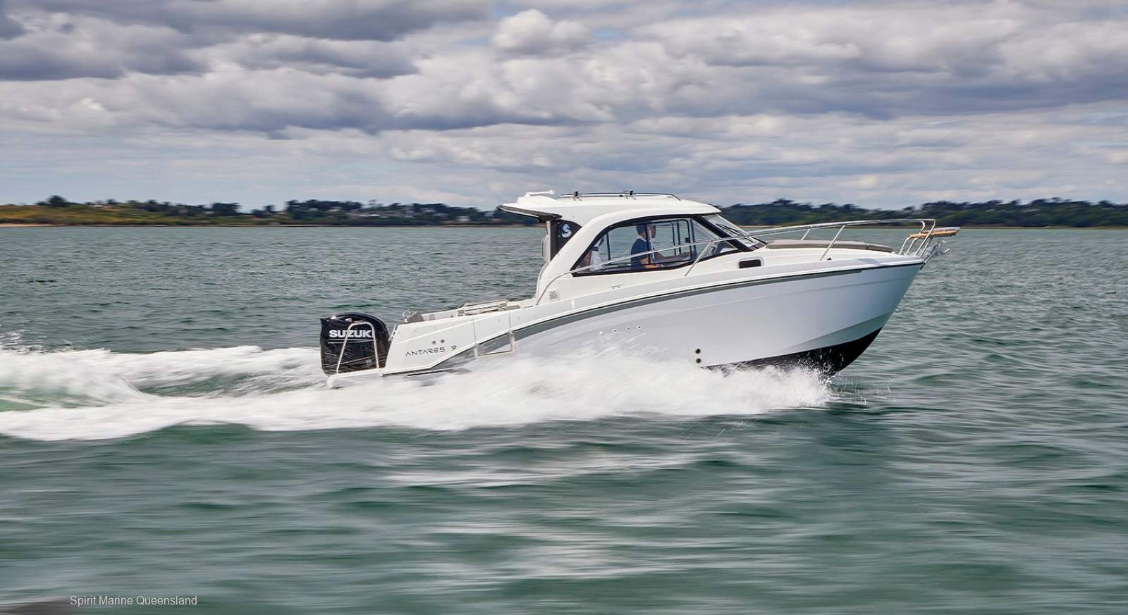 Beneteau Antares 7 v2 Cruising