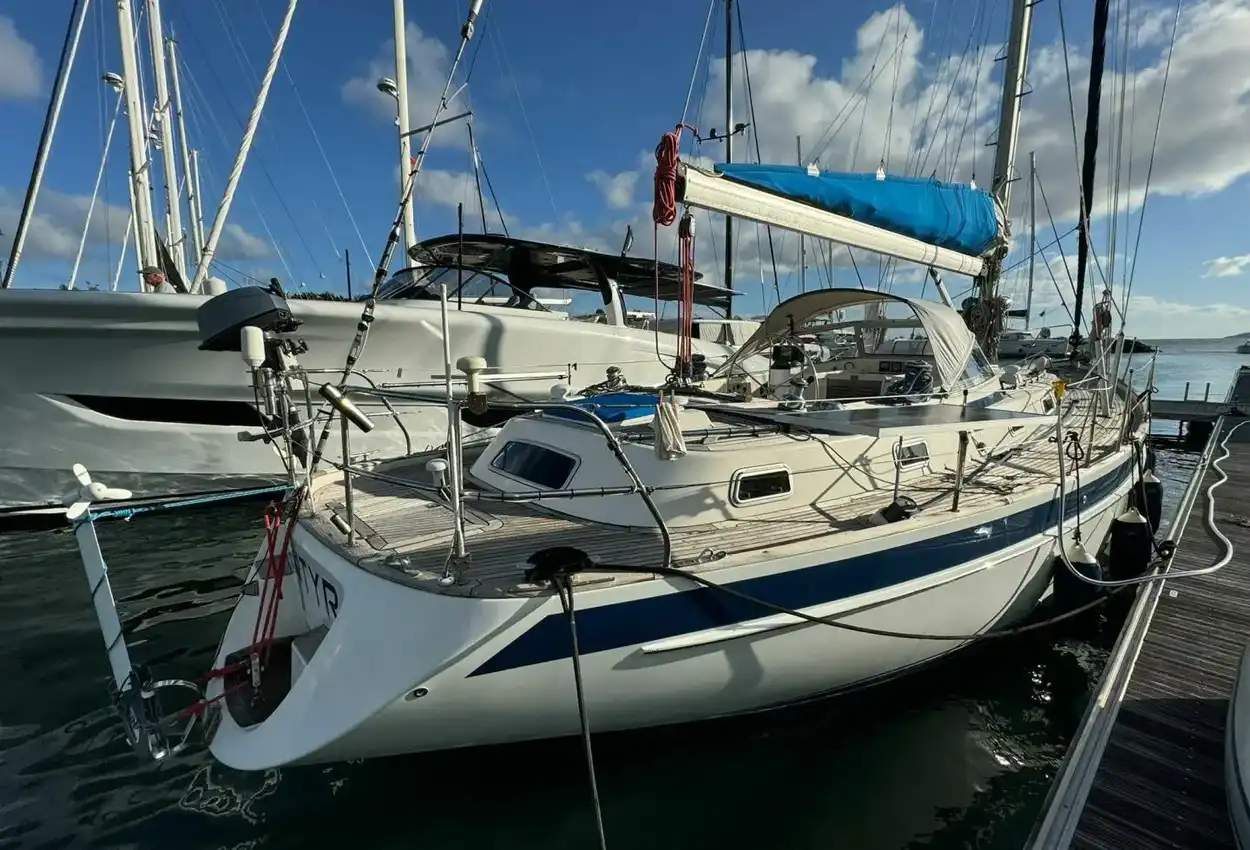 Hallberg-Rassy 42E