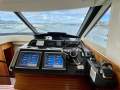 Riviera 5800 Sport Yacht