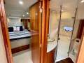 Riviera 5800 Sport Yacht