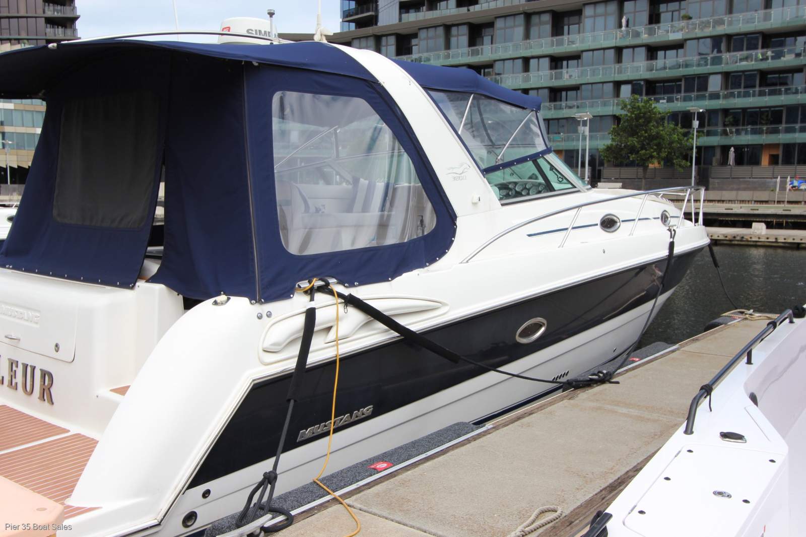 Mustang 3800 Sportcruiser